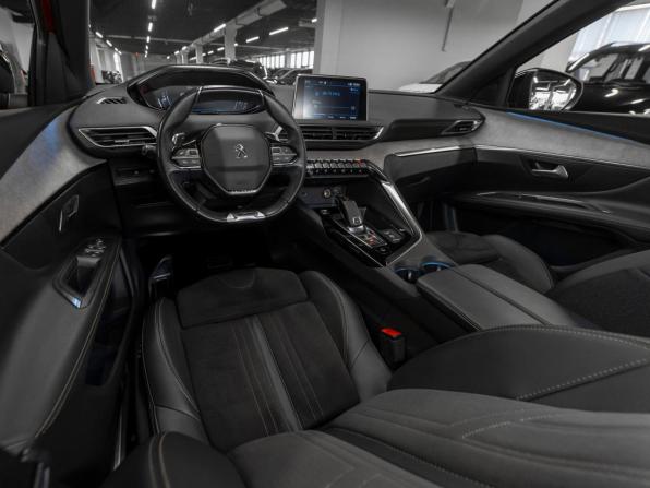 Peugeot 3008 II Рестайлинг с пробегом 2021 года, цена 2 550 000 рублей, 29309 км, внедорожник, Автокод Объявления