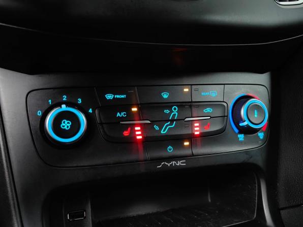 Ford Focus III Рестайлинг с пробегом 2018 года, цена 1 037 000 рублей, 180868 км, универсал, Автокод Объявления