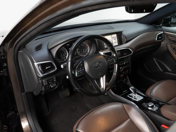 Infiniti Q30 с пробегом 2016 года, цена 2 119 000 рублей, 104395 км, хэтчбек, Автокод Объявления