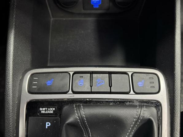 Hyundai Creta I Рестайлинг с пробегом 2021 года, цена 1 694 000 рублей, 157431 км, внедорожник, Автокод Объявления