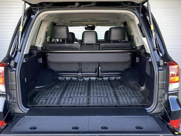 Toyota Land Cruiser 200 Series Рестайлинг 2 с пробегом 2016 года, цена 7 950 000 рублей, 84462 км, внедорожник, Автокод Объявления