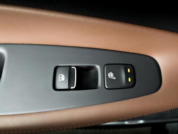 Hyundai Santa Fe IV Рестайлинг с пробегом 2021 года, цена 3 185 000 рублей, 85763 км, внедорожник, Автокод Объявления