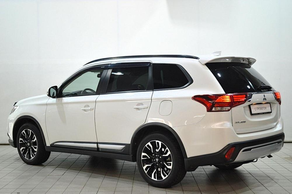 Mitsubishi Outlander III Рестайлинг 3 Сургут  - изображение 3