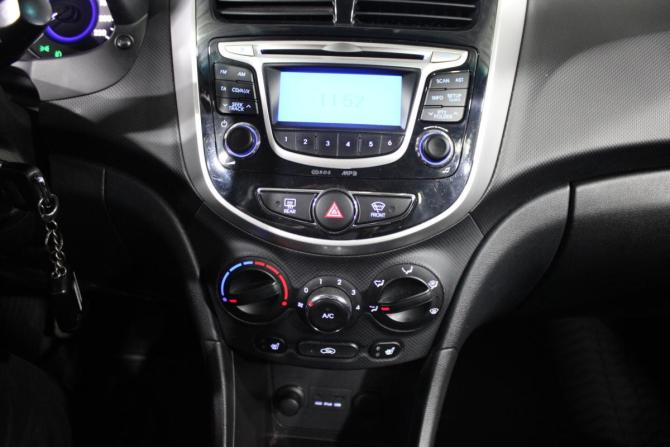 Hyundai Solaris I с пробегом 2014 года, цена 849 000 рублей, 96376 км, седан, Автокод Объявления