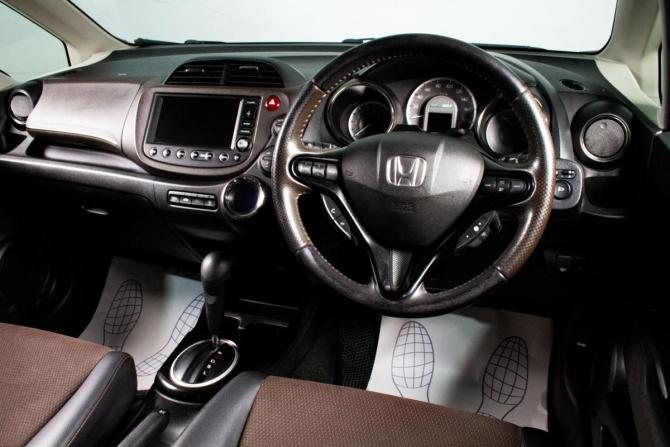 Honda Fit Shuttle I Рестайлинг с пробегом 2011 года, цена 829 000 рублей, 196000 км, универсал, Автокод Объявления