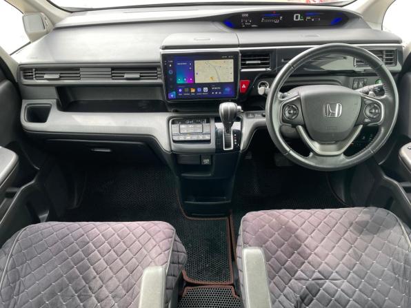 Honda Stepwgn V с пробегом 2017 года, цена 1 653 800 рублей, 161921 км, минивэн, Автокод Объявления