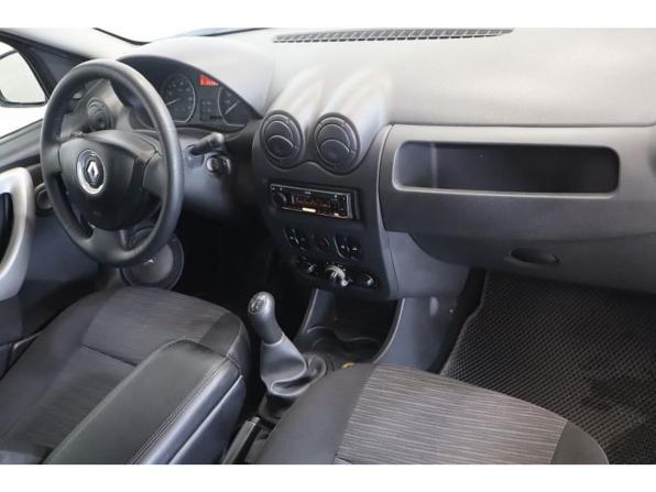 Renault Sandero I с пробегом 2010 года, цена 601 100 рублей, 134710 км, хэтчбек, Автокод Объявления