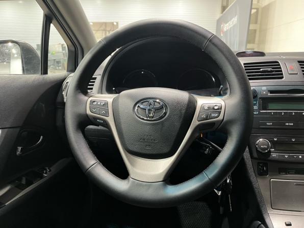 Toyota Avensis III с пробегом 2009 года, цена 790 000 рублей, 196927 км, седан, Автокод Объявления