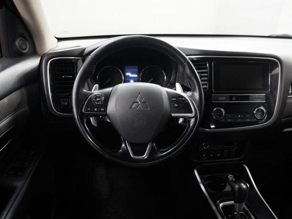 Mitsubishi Outlander III Рестайлинг 3 с пробегом 2019 года, цена 2 113 000 рублей, 210814 км, внедорожник, Автокод Объявления