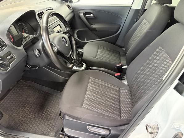 Volkswagen Polo V Рестайлинг с пробегом 2020 года, цена 1 388 000 рублей, 97315 км, седан, Автокод Объявления