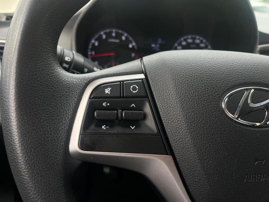 Hyundai Solaris II Санкт-Петербург  - изображение 13