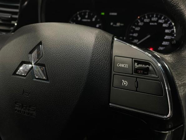 Mitsubishi Outlander III Рестайлинг 2 с пробегом 2015 года, цена 1 498 000 рублей, 237192 км, внедорожник, Автокод Объявления