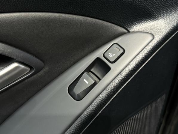 Hyundai ix35 I с пробегом 2012 года, цена 1 120 000 рублей, 251881 км, внедорожник, Автокод Объявления