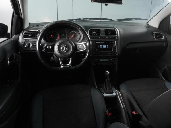Volkswagen Polo V Рестайлинг с пробегом 2019 года, цена 950 000 рублей, 193480 км, седан, Автокод Объявления