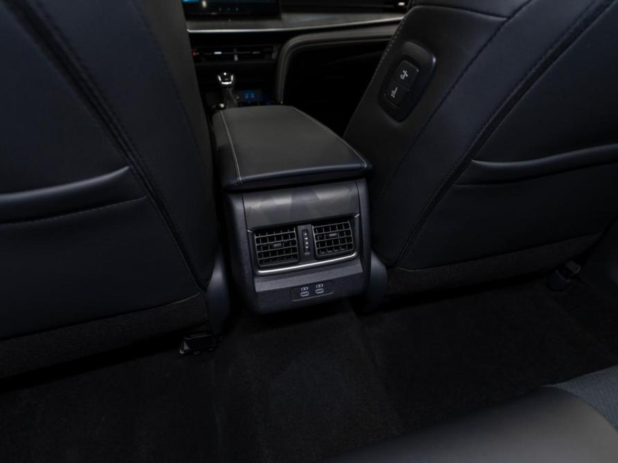 Toyota Camry IX (XV80) China Market Москва  - изображение 15