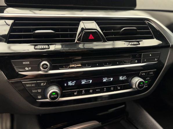 BMW 5 серии VII (G30/G31/G38) с пробегом 2017 года, цена 3 050 000 рублей, 181543 км, седан, Автокод Объявления