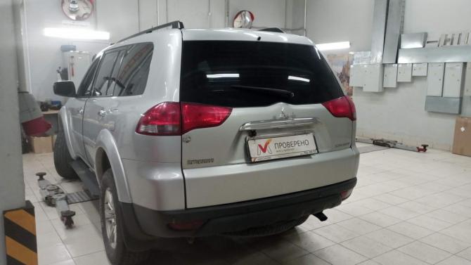 Mitsubishi Pajero Sport II Рестайлинг с пробегом 2015 года, цена 1 525 001 рубль, 272602 км, внедорожник, Автокод Объявления