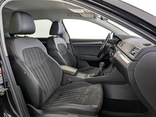 Skoda Superb III Рестайлинг с пробегом 2022 года, цена 3 400 000 рублей, 73321 км, лифтбек, Автокод Объявления
