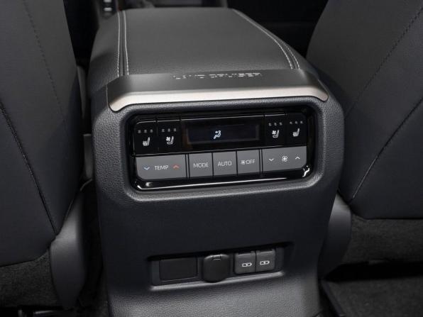 Toyota Land Cruiser Prado 250 Series с пробегом 2026 года, цена 12 800 000 рублей, 30 км, внедорожник, Автокод Объявления