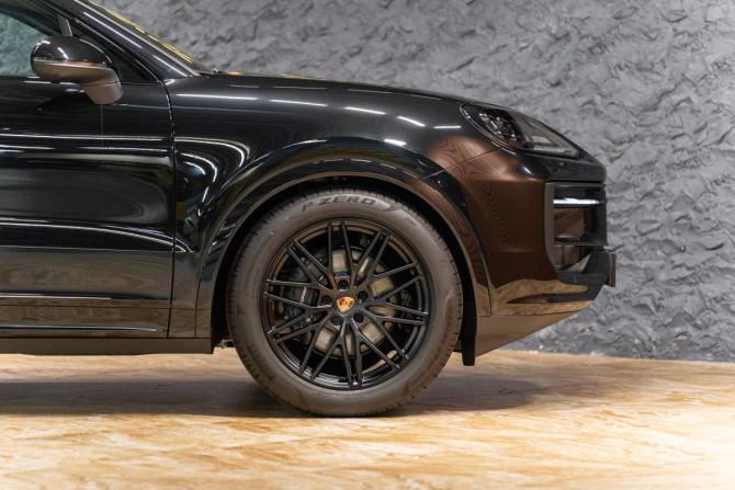 Новый Porsche Cayenne III Рестайлинг 2025 года, цена 17 690 000 рублей, внедорожник, Автокод Объявления