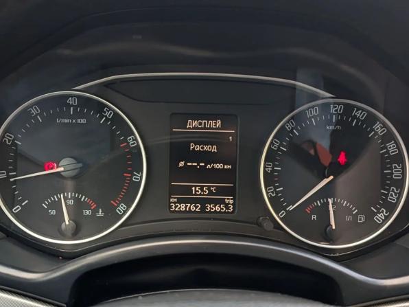 Skoda Octavia II (A5) Рестайлинг с пробегом 2012 года, цена 695 000 рублей, 328761 км, лифтбек, Автокод Объявления