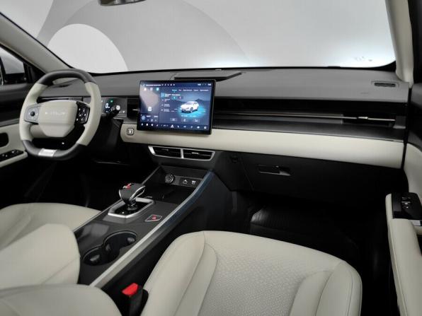 JETOUR DASHING I с пробегом 2024 года, цена 2 090 000 рублей, 17000 км, внедорожник, Автокод Объявления