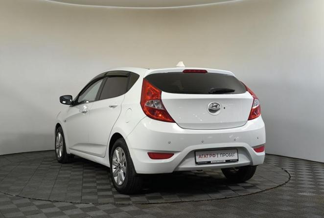 Hyundai Solaris I с пробегом 2012 года, цена 740 000 рублей, 166484 км, хэтчбек, Автокод Объявления