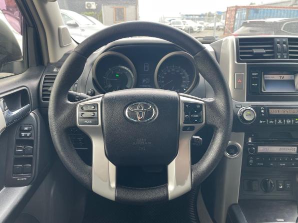 Toyota Land Cruiser Prado 150 Series с пробегом 2013 года, цена 2 395 000 рублей, 256100 км, внедорожник, Автокод Объявления