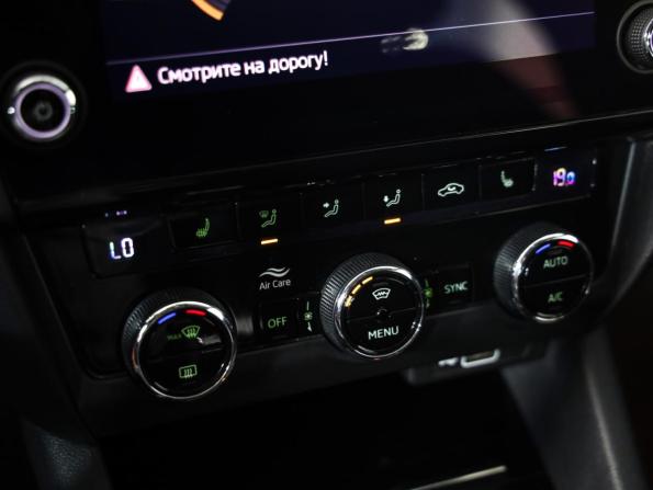 Skoda Octavia III (A7) Рестайлинг с пробегом 2019 года, цена 1 599 000 рублей, 73755 км, лифтбек, Автокод Объявления