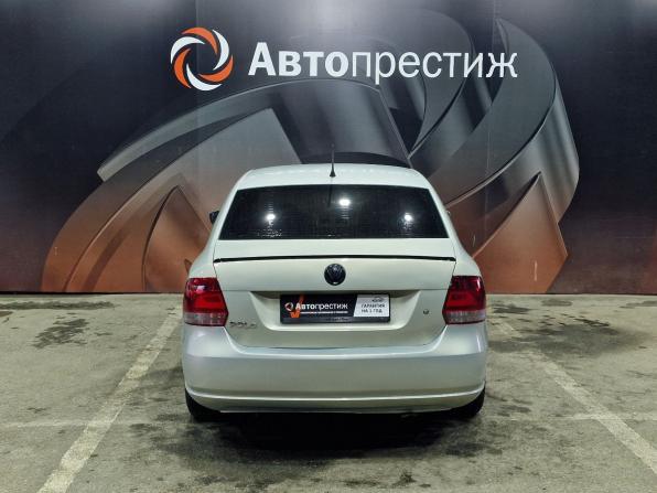Volkswagen Polo V с пробегом 2013 года, цена 560 000 рублей, 234547 км, седан, Автокод Объявления