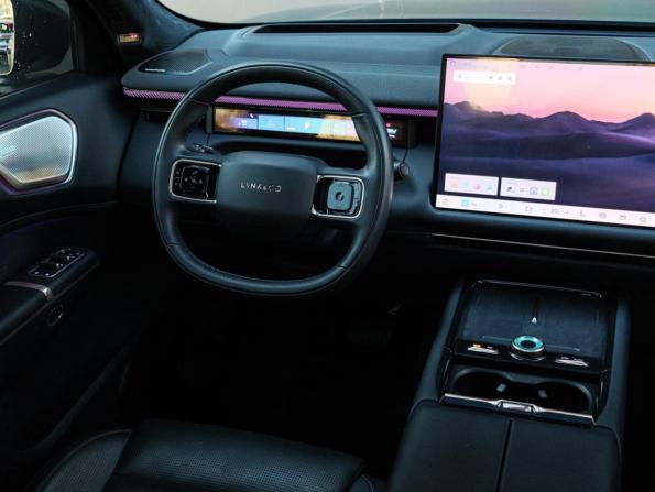 Lynk &amp; Co 900 с пробегом 2025 года, цена 6 900 000 рублей, 28411 км, внедорожник, Автокод Объявления