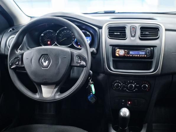 Renault Sandero II с пробегом 2015 года, цена 974 000 рублей, 68292 км, хэтчбек, Автокод Объявления