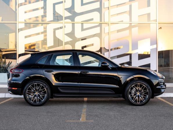 Porsche Macan I Рестайлинг с пробегом 2018 года, цена 3 729 000 рублей, 88255 км, внедорожник, Автокод Объявления