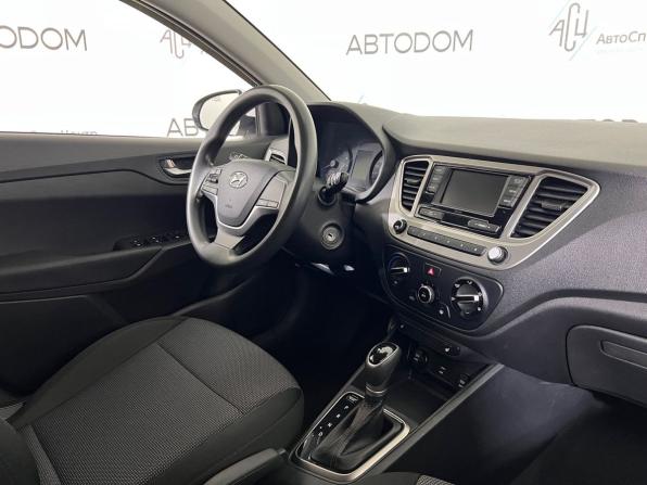 Hyundai Solaris II Рестайлинг с пробегом 2021 года, цена 1 239 000 рублей, 177372 км, седан, Автокод Объявления