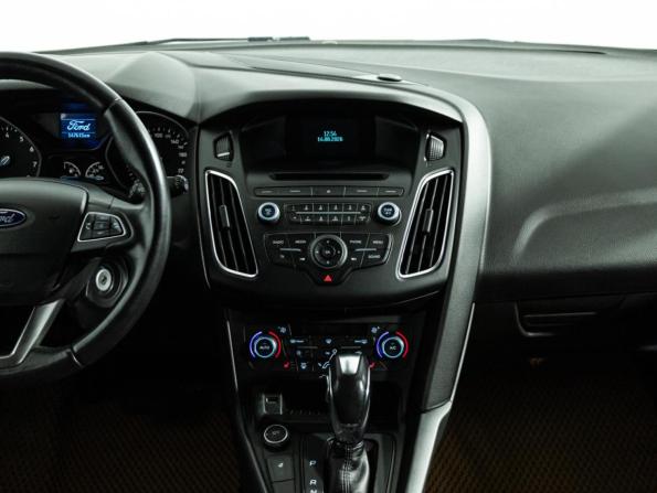 Ford Focus III Рестайлинг с пробегом 2015 года, цена 949 700 рублей, 147610 км, хэтчбек, Автокод Объявления