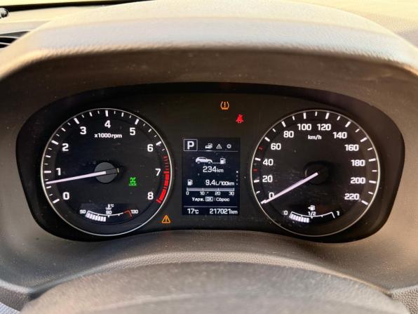 Hyundai Creta I с пробегом 2016 года, цена 1 356 000 рублей, 216114 км, внедорожник, Автокод Объявления