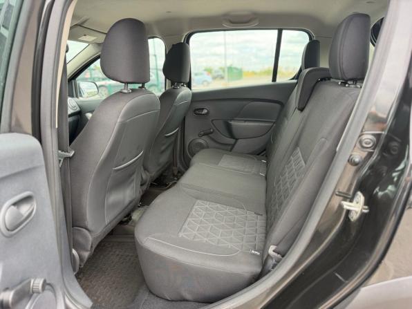 Renault Sandero II с пробегом 2017 года, цена 1 120 000 рублей, 69900 км, хэтчбек, Автокод Объявления