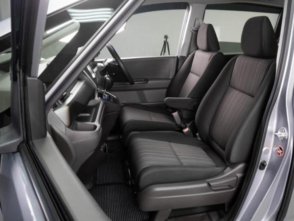Honda Freed II с пробегом 2017 года, цена 1 679 000 рублей, 47104 км, компактвэн, Автокод Объявления