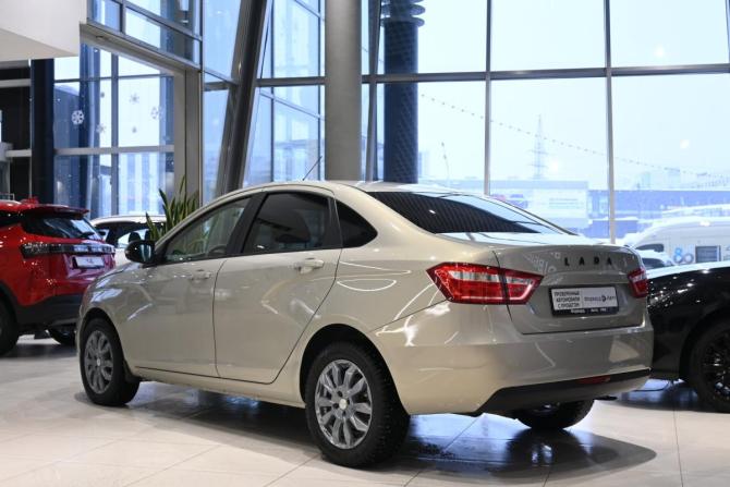Lada (ВАЗ) Vesta I с пробегом 2018 года, цена 835 000 рублей, 103950 км, седан, Автокод Объявления