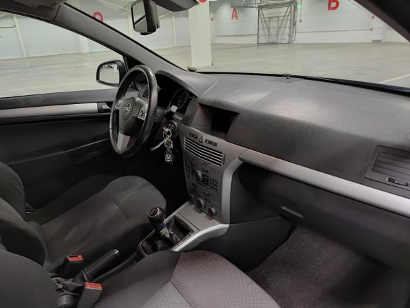 Opel Astra H Рестайлинг с пробегом 2010 года, цена 589 000 рублей, 138332 км, седан, Автокод Объявления