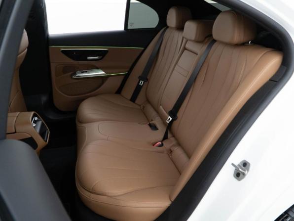 Mercedes-Benz E-Класс V (W213 S213 C238) Рестайлинг с пробегом 2024 года, цена 6 895 055 рублей, 12740 км, седан, Автокод Объявления