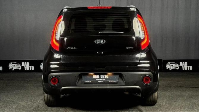 Kia Soul II Рестайлинг с пробегом 2018 года, цена 1 620 000 рублей, 62409 км, хэтчбек, Автокод Объявления