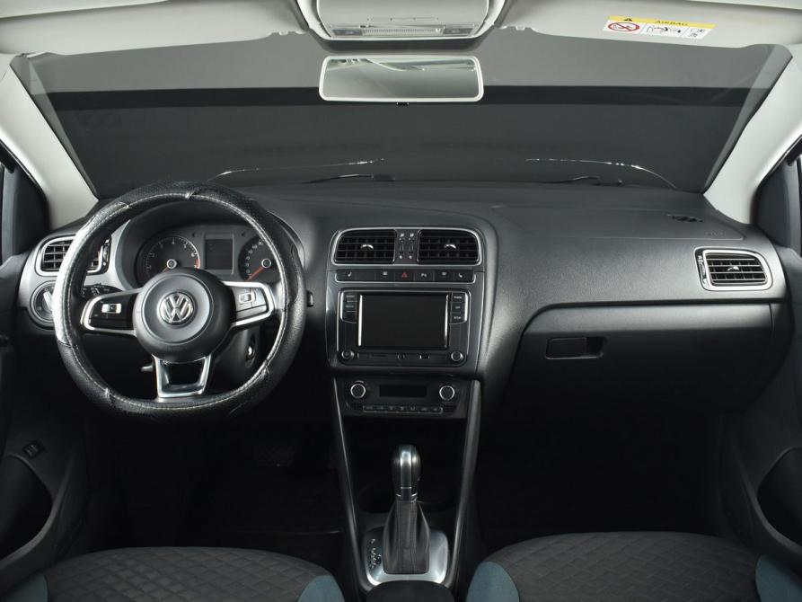 Volkswagen Polo V Рестайлинг Кемерово  - изображение 9