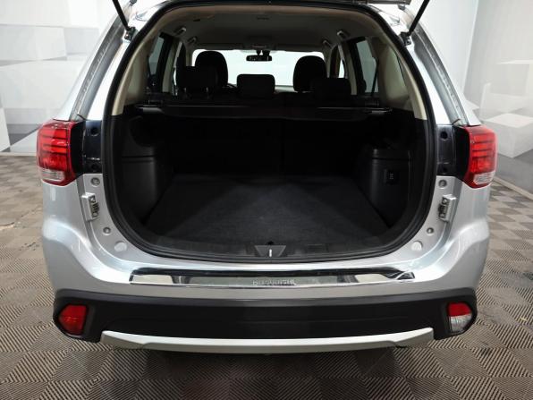 Mitsubishi Outlander III Рестайлинг 3 с пробегом 2018 года, цена 2 300 000 рублей, 102558 км, внедорожник, Автокод Объявления
