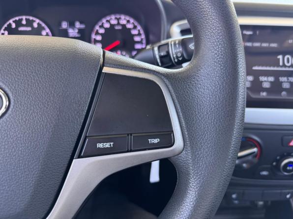 Hyundai Solaris II с пробегом 2020 года, цена 1 335 000 рублей, 131855 км, седан, Автокод Объявления