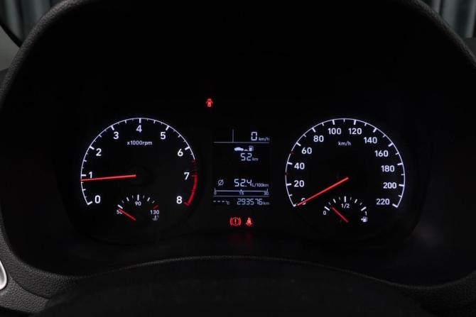 Hyundai Solaris II с пробегом 2018 года, цена 729 000 рублей, 293576 км, седан, Автокод Объявления