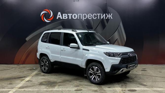 Lada (ВАЗ) Niva с пробегом 2025 года, цена 1 530 000 рублей, 9741 км, внедорожник, Автокод Объявления
