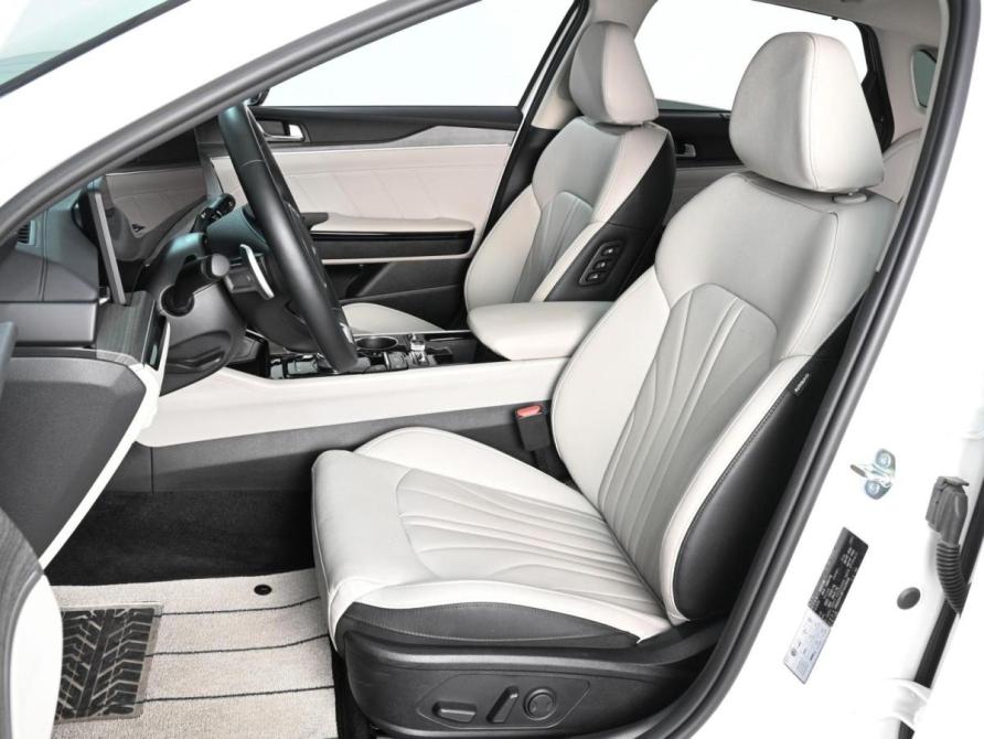 Kia K5 III Рестайлинг Ростов-на-Дону  - изображение 10