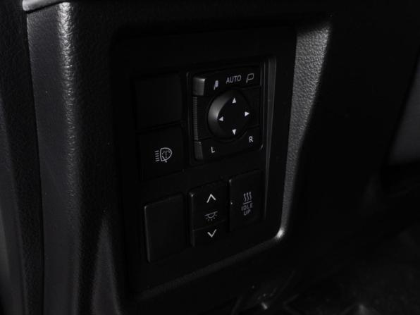 Toyota Land Cruiser Prado 150 Series Рестайлинг 2 с пробегом 2019 года, цена 5 490 000 рублей, 147682 км, внедорожник, Автокод Объявления
