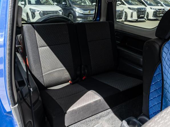 Suzuki Jimny III Рестайлинг 1 с пробегом 2007 года, цена 860 000 рублей, 75617 км, внедорожник, Автокод Объявления